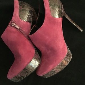 Nine West Frassie Platform Ankle Booties